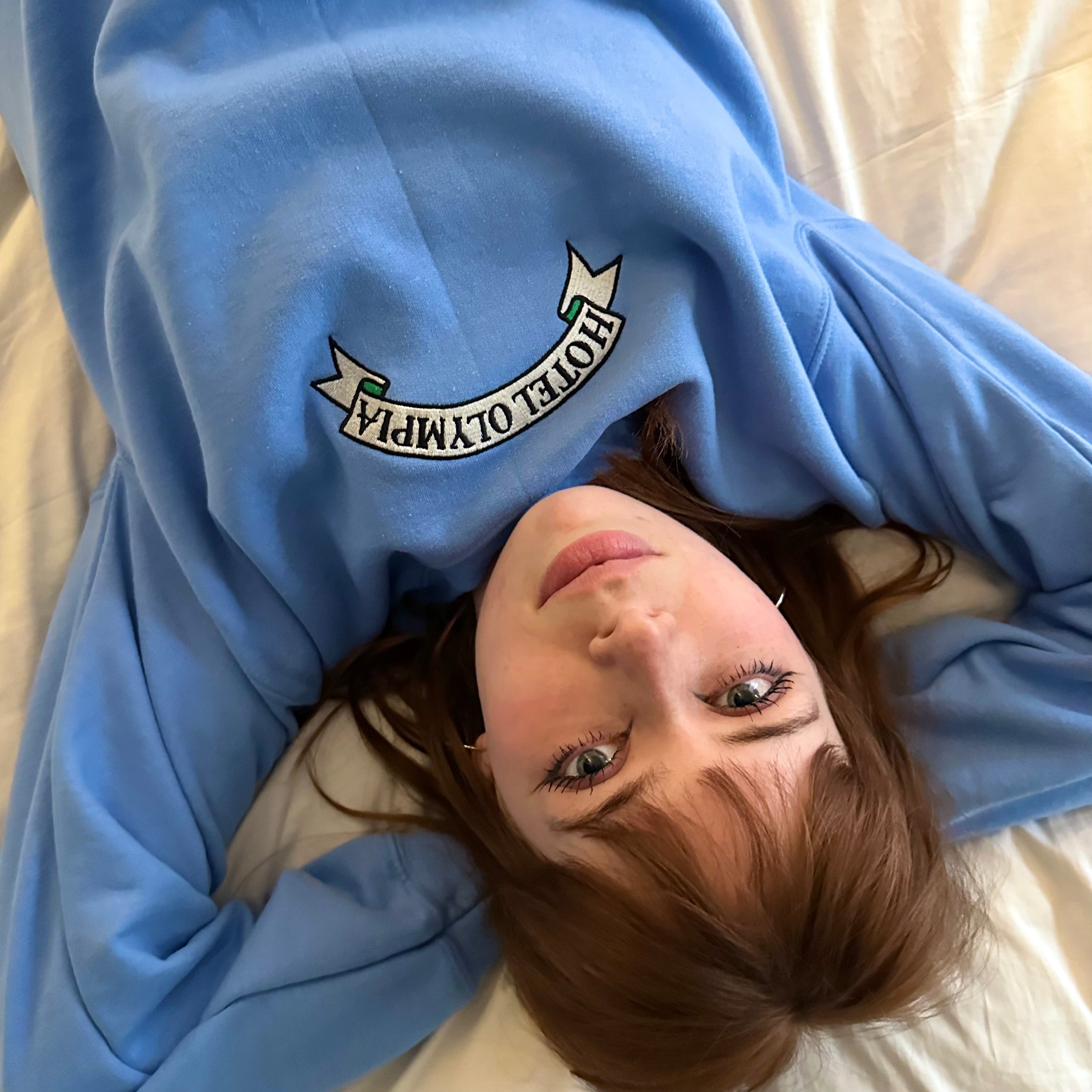 “Ribbon Logo” embroidered sweat-shirt